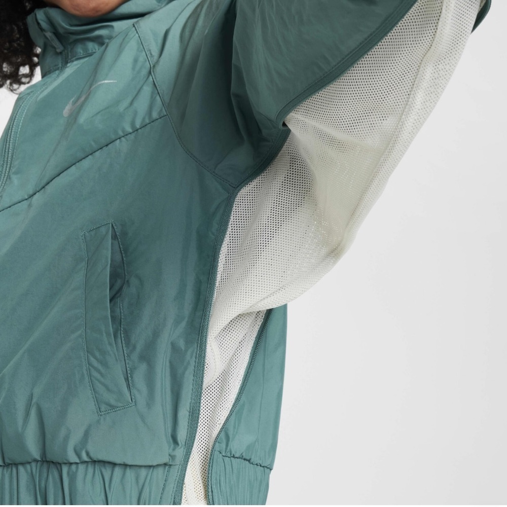 Nike Girls Teal Windbreaker Jacket w/ Mesh Lining & Back Swoosh – Youth M - Picture 13 of 14